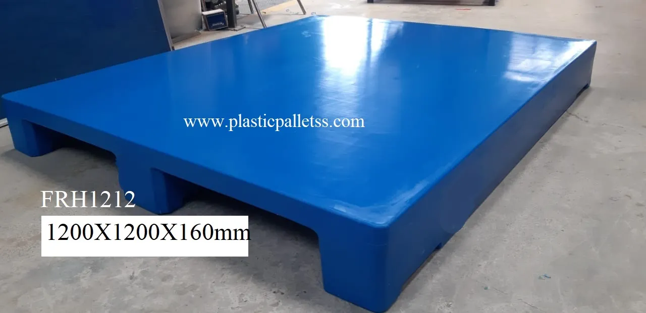 FRH1212 - Roto Moulded Pallets plastic pallet size 1200mm x 1200mm x 160mm export-ready, durable, suitable for UAE logistics