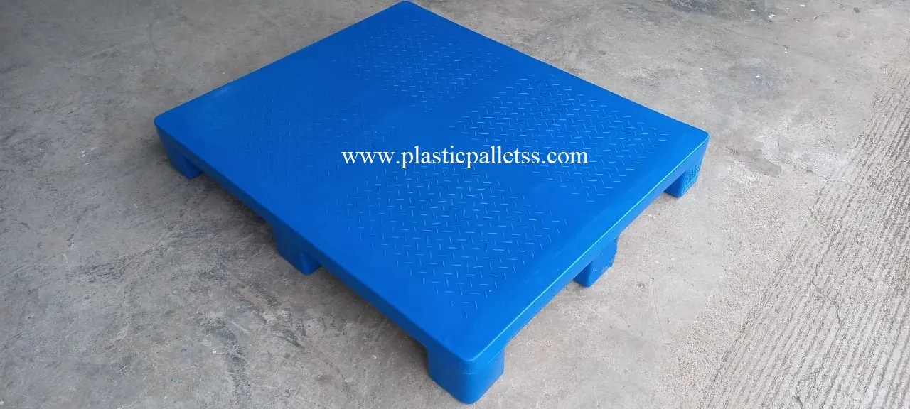 FRH1210NL - Roto Moulded Pallets plastic pallet size 1200mm x 1000mm x 160mm export-ready, durable, suitable for UAE logistics